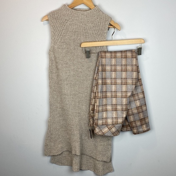 Tribal Plaid Leggings in Tan and Brown - Picture 15 of 15